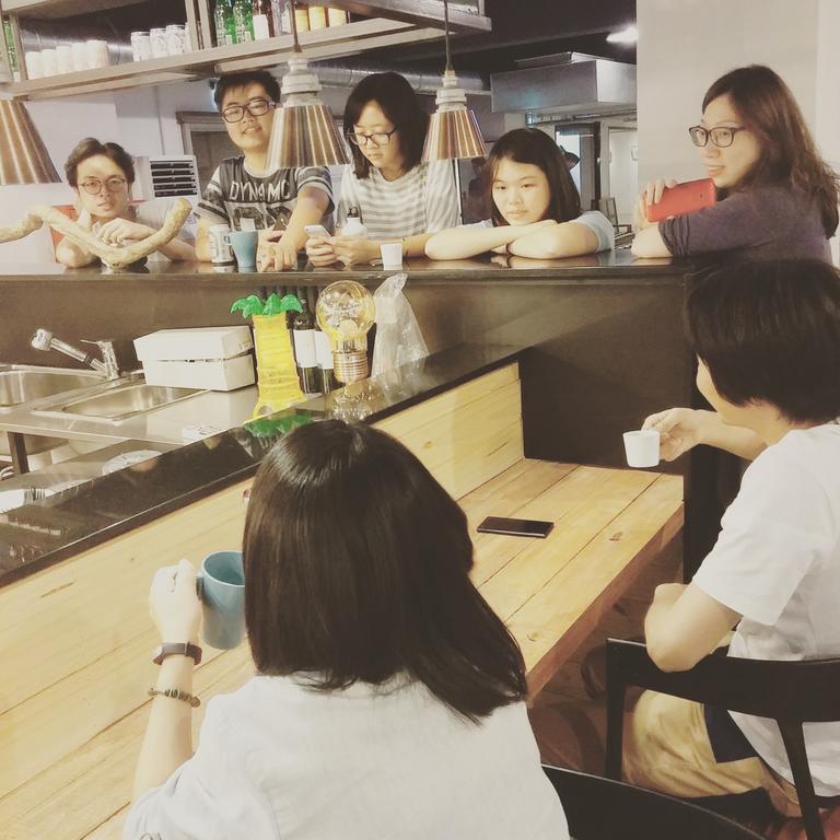 Meeting Mates Hostel 台北市 エクステリア 写真