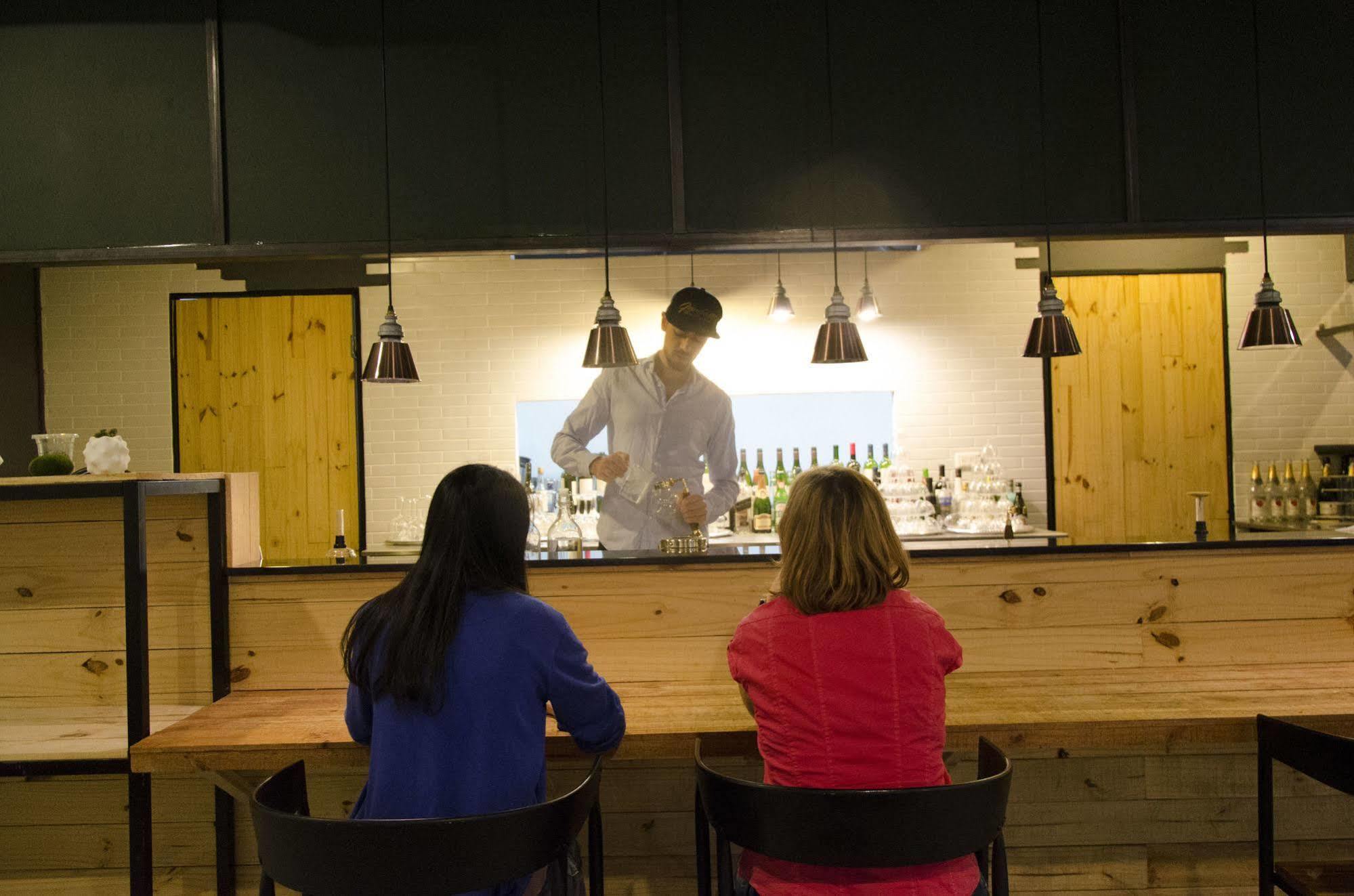 Meeting Mates Hostel 台北市 エクステリア 写真